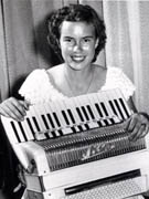 洋楽 PAULINE OLIVEROS IN THE ARMS OF REYNOLDS The Composer Pauline Oliveros Stays Busy at 80 - The New York Times
